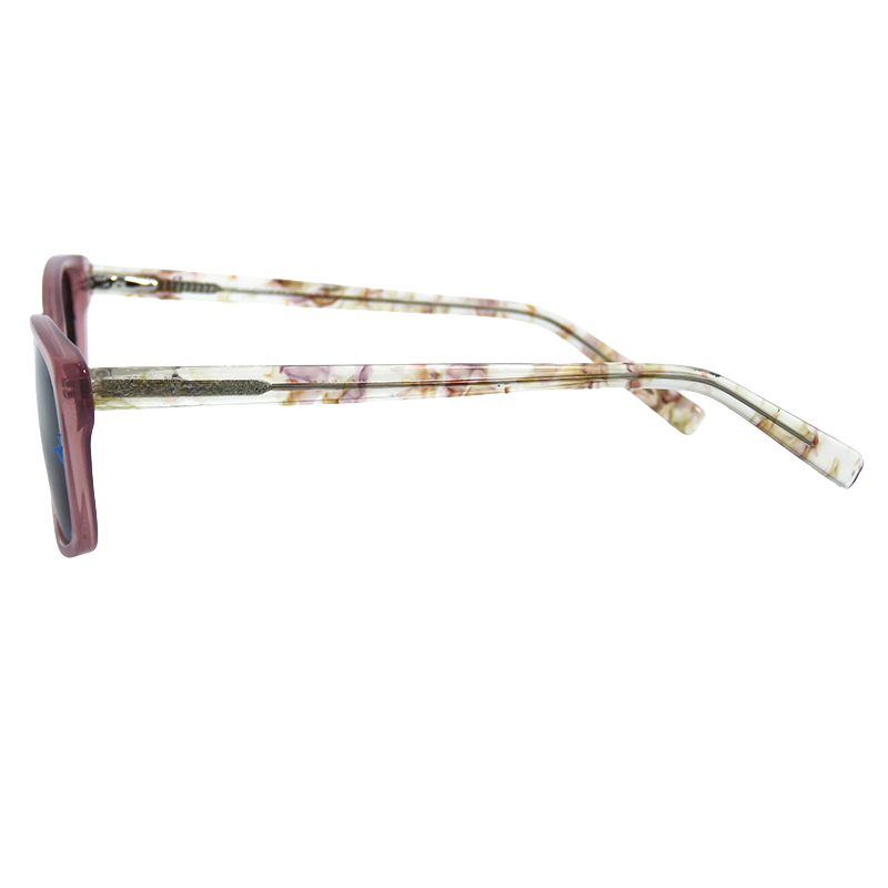 Marble-pattern temples—detail view | OpteLux OJO711 trendy sunglasses